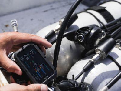 Suunto Nautic avec sonde tank pod